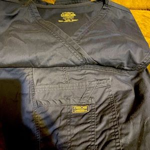 Navy blue set of scrubs size clothes Cherokee